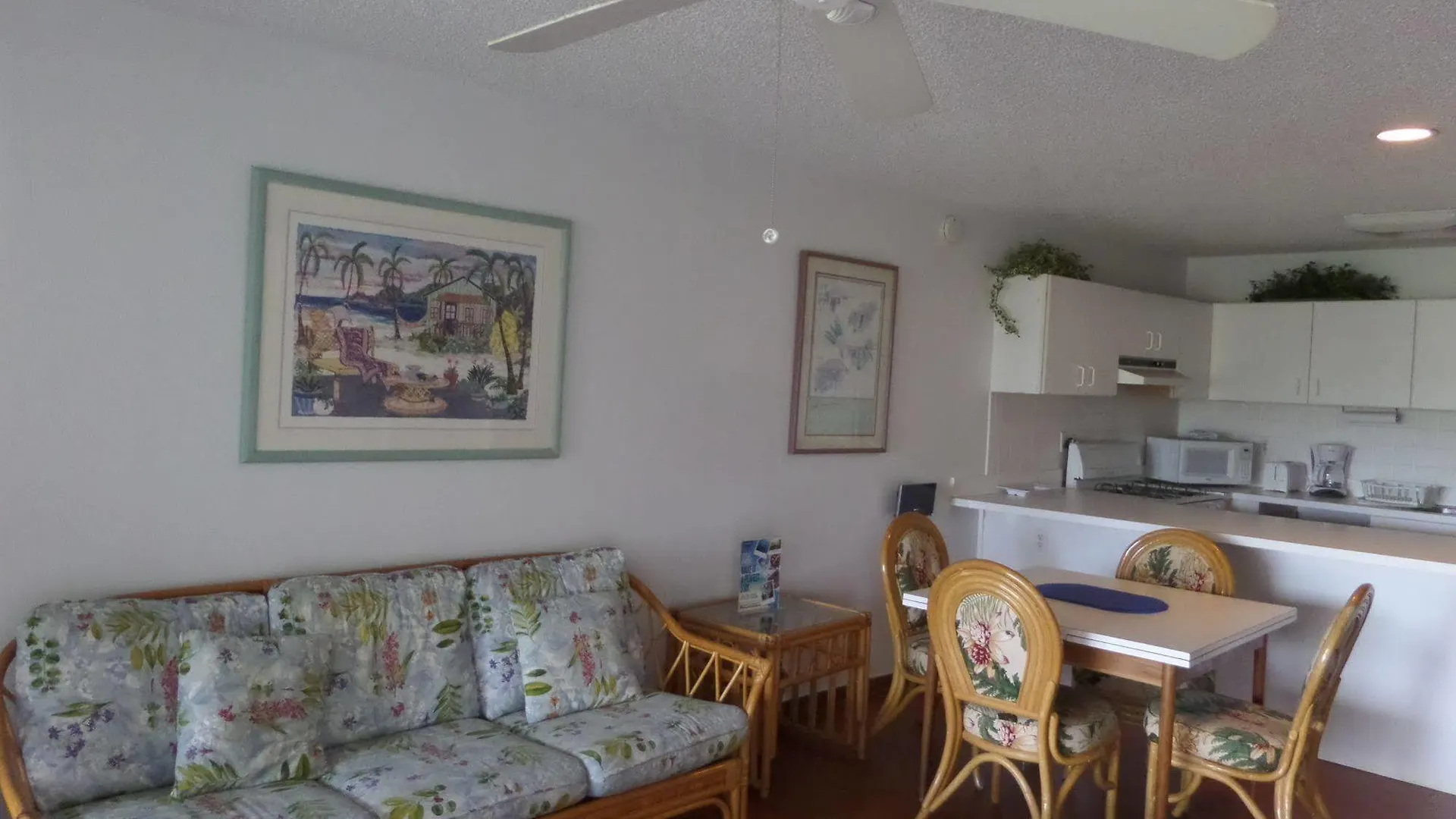 Crystal Cove Villas Nazareth 4*,