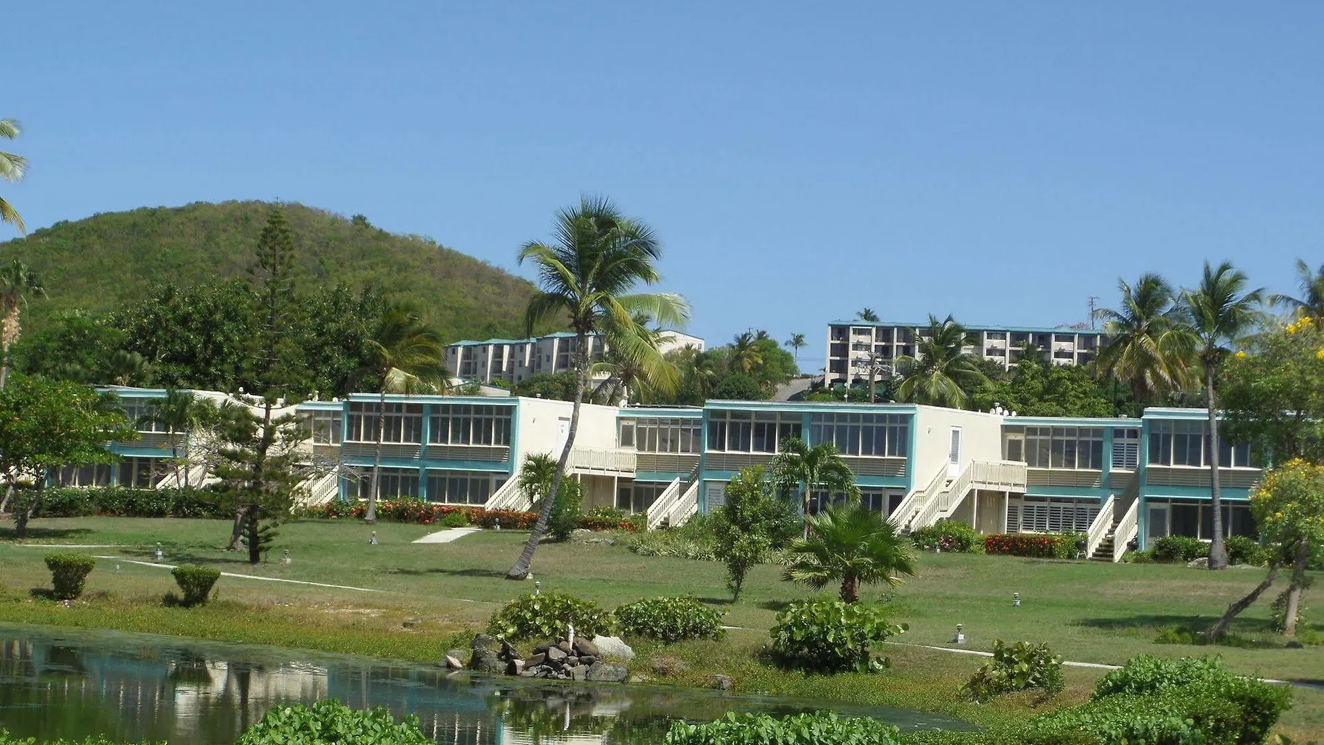 Crystal Cove Villas Nazareth Hotel