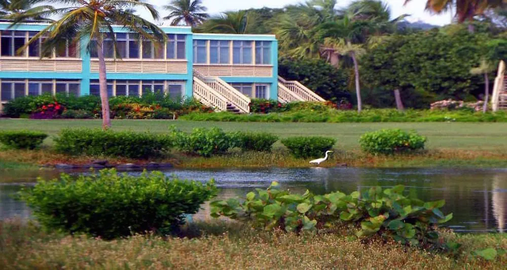 Crystal Cove Villas Nazareth 4*,