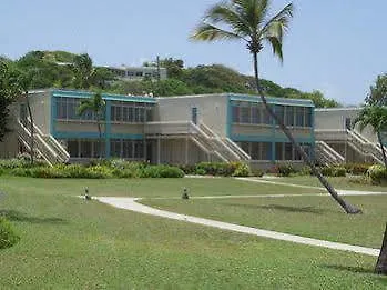 Crystal Cove Villas Nazareth 4*,